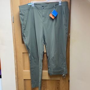 NWT Columbia 24w short active convertible pants